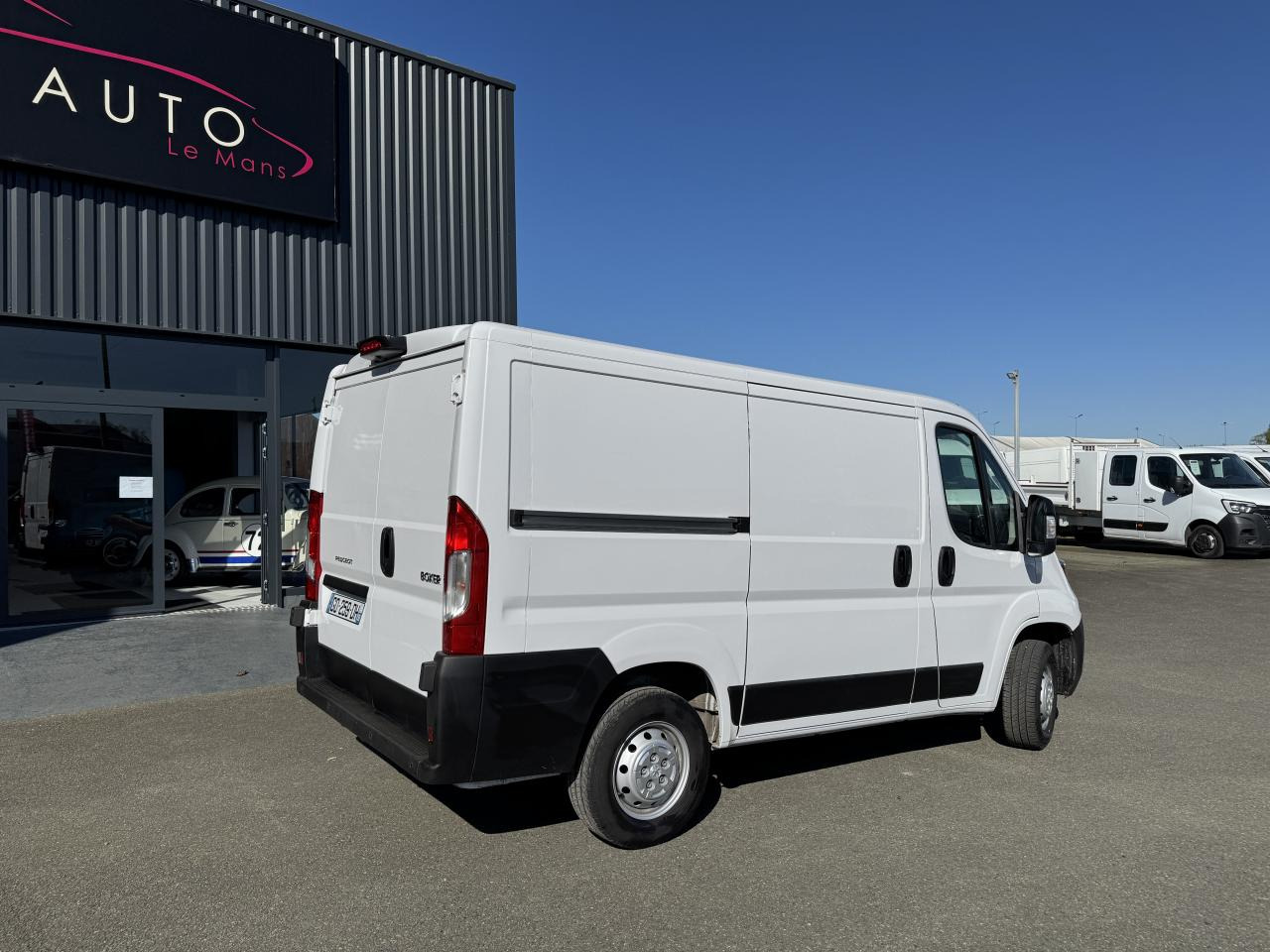 PEUGEOT boxer 333 L1H1 2.2 BLUEHDI S&S 140CH ASPHALT - فان: صورة 5 PEUGEOT boxer 333 L1H1 2.2 BLUEHDI S&S 140CH ASPHALT - فان: صورة 5