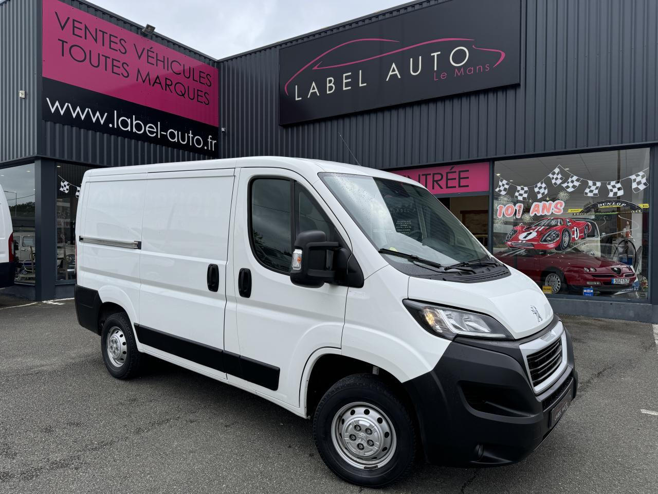 PEUGEOT boxer 333 L1H1 2.2 BLUEHDI S&S 140CH ASPHALT - فان: صورة 1 PEUGEOT boxer 333 L1H1 2.2 BLUEHDI S&S 140CH ASPHALT - فان: صورة 1