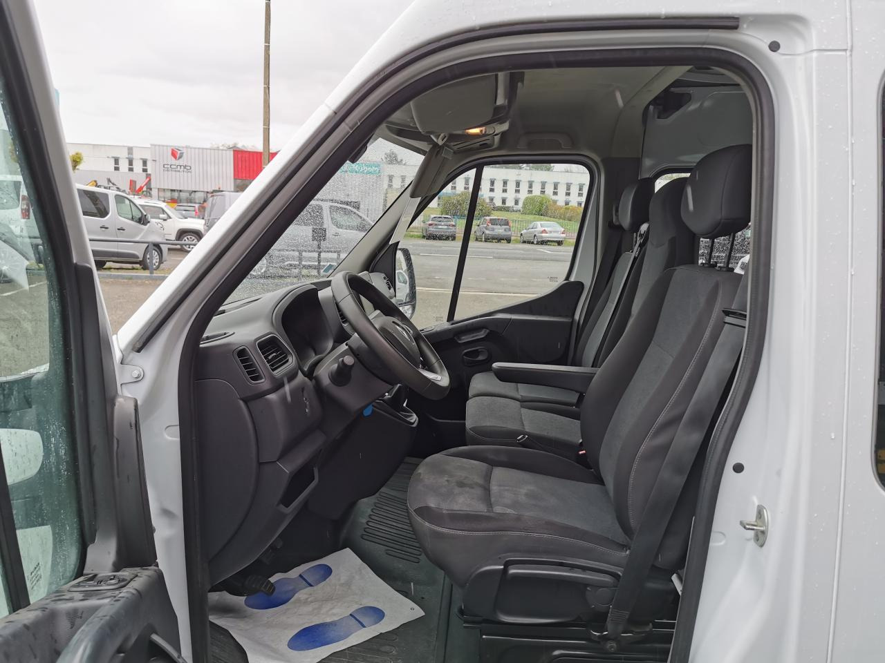 RENAULT MASTER 3T3 L2H2 2.3 DCI 135CH CONFORT CABINE APPROFONDIE - فان: صورة 4 RENAULT MASTER 3T3 L2H2 2.3 DCI 135CH CONFORT CABINE APPROFONDIE - فان: صورة 4