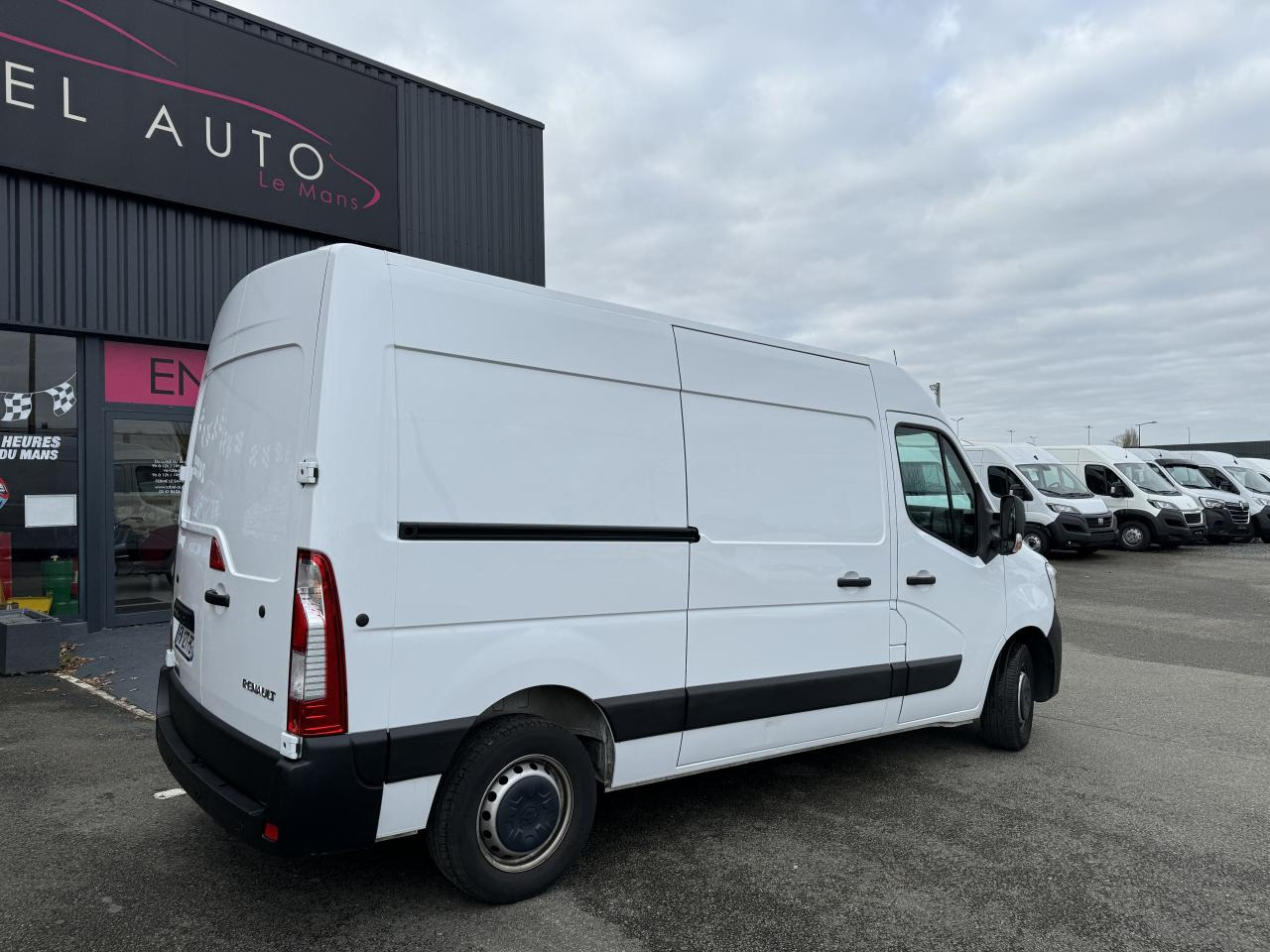 RENAULT MASTER 3T3 L2H2 2.3 DCI 135CH CONFORT - فان: صورة 5 RENAULT MASTER 3T3 L2H2 2.3 DCI 135CH CONFORT - فان: صورة 5