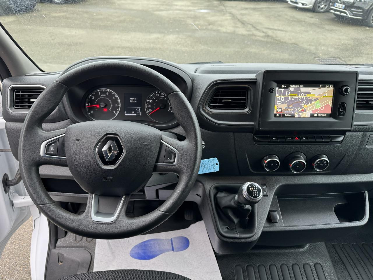 RENAULT MASTER 3T5 2.3 DCI 150CH GRAND CONFORT - فان: صورة 4 RENAULT MASTER 3T5 2.3 DCI 150CH GRAND CONFORT - فان: صورة 4