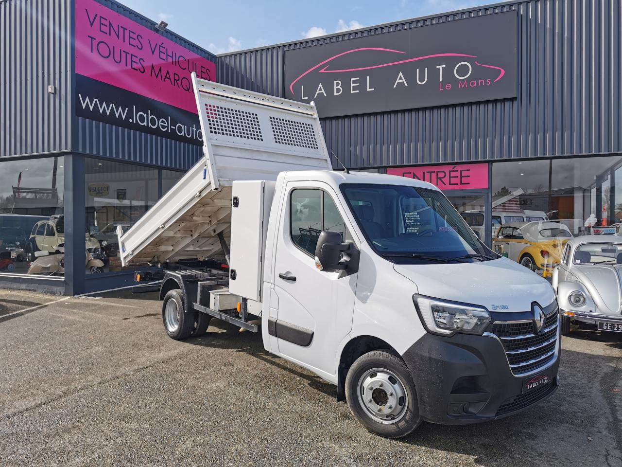 RENAULT MASTER 3T5 BENNE COFFRE RJ 2.3DCI130CH PROPULSION - قلاب صغير: صورة 1 RENAULT MASTER 3T5 BENNE COFFRE RJ 2.3DCI130CH PROPULSION - قلاب صغير: صورة 1