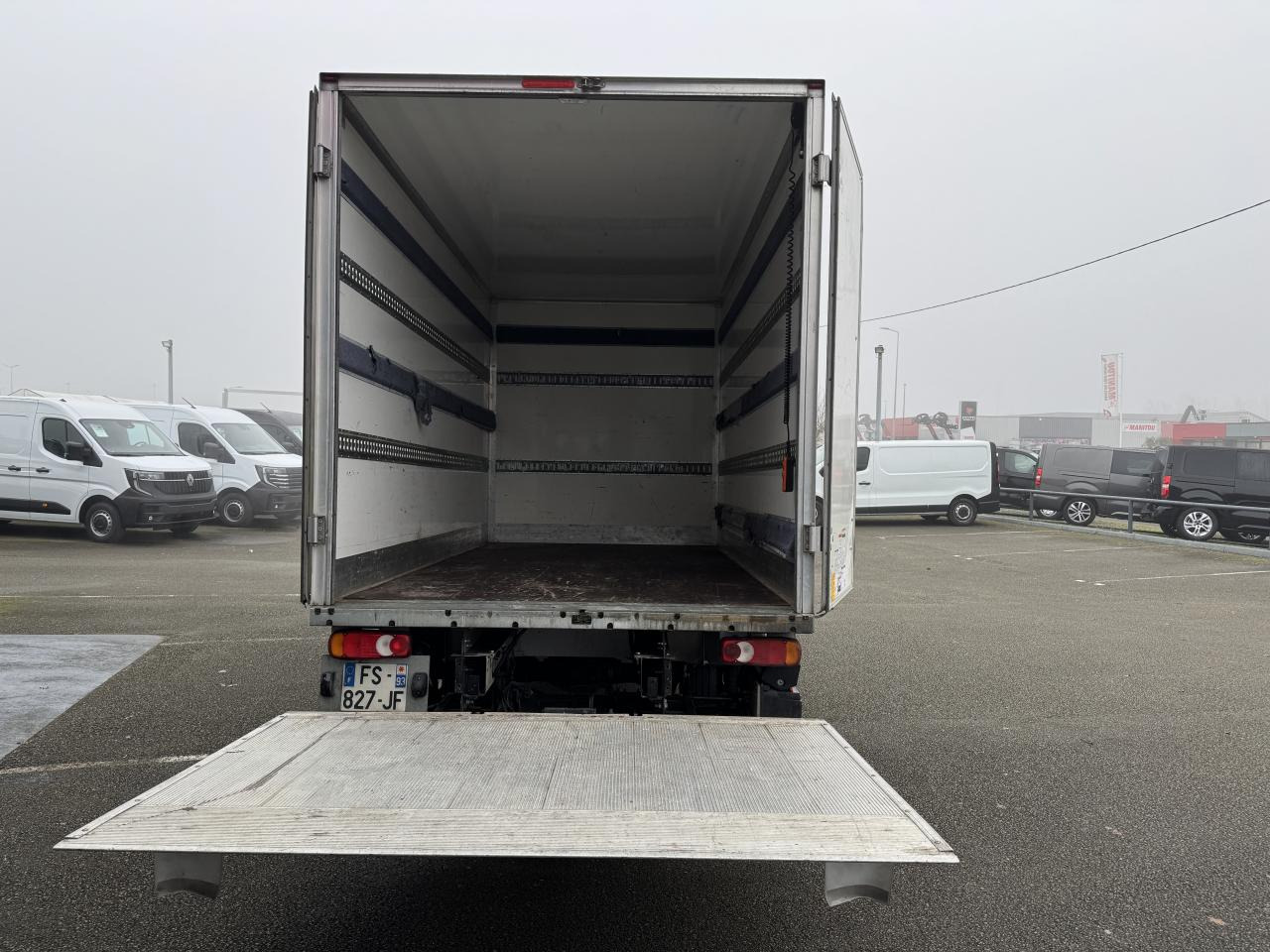 RENAULT MASTER 3T5 CAISSE 20M3 HAYON 2.3 DCI 145CH GRAND CONFORT - شاحنة مغلقة الصندوق: صورة 4 RENAULT MASTER 3T5 CAISSE 20M3 HAYON 2.3 DCI 145CH GRAND CONFORT - شاحنة مغلقة الصندوق: صورة 4