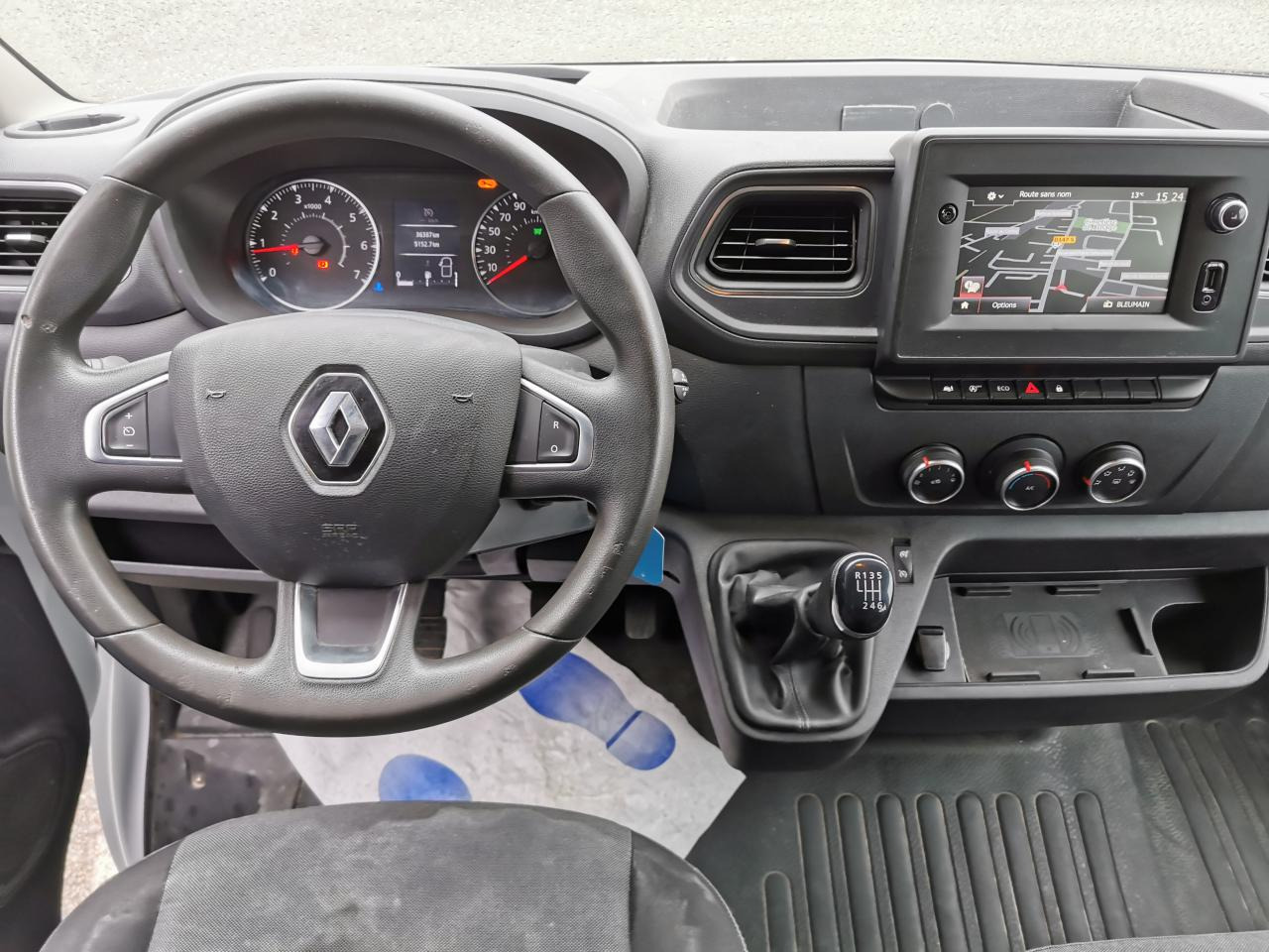 RENAULT Master Confort F3300 L2H2 2.3 dCi - 135  III CABINE APPROFONDIE Cabine approfondie L2H2 Traction PHA - فان: صورة 4 RENAULT Master Confort F3300 L2H2 2.3 dCi - 135  III CABINE APPROFONDIE Cabine approfondie L2H2 Traction PHA - فان: صورة 4