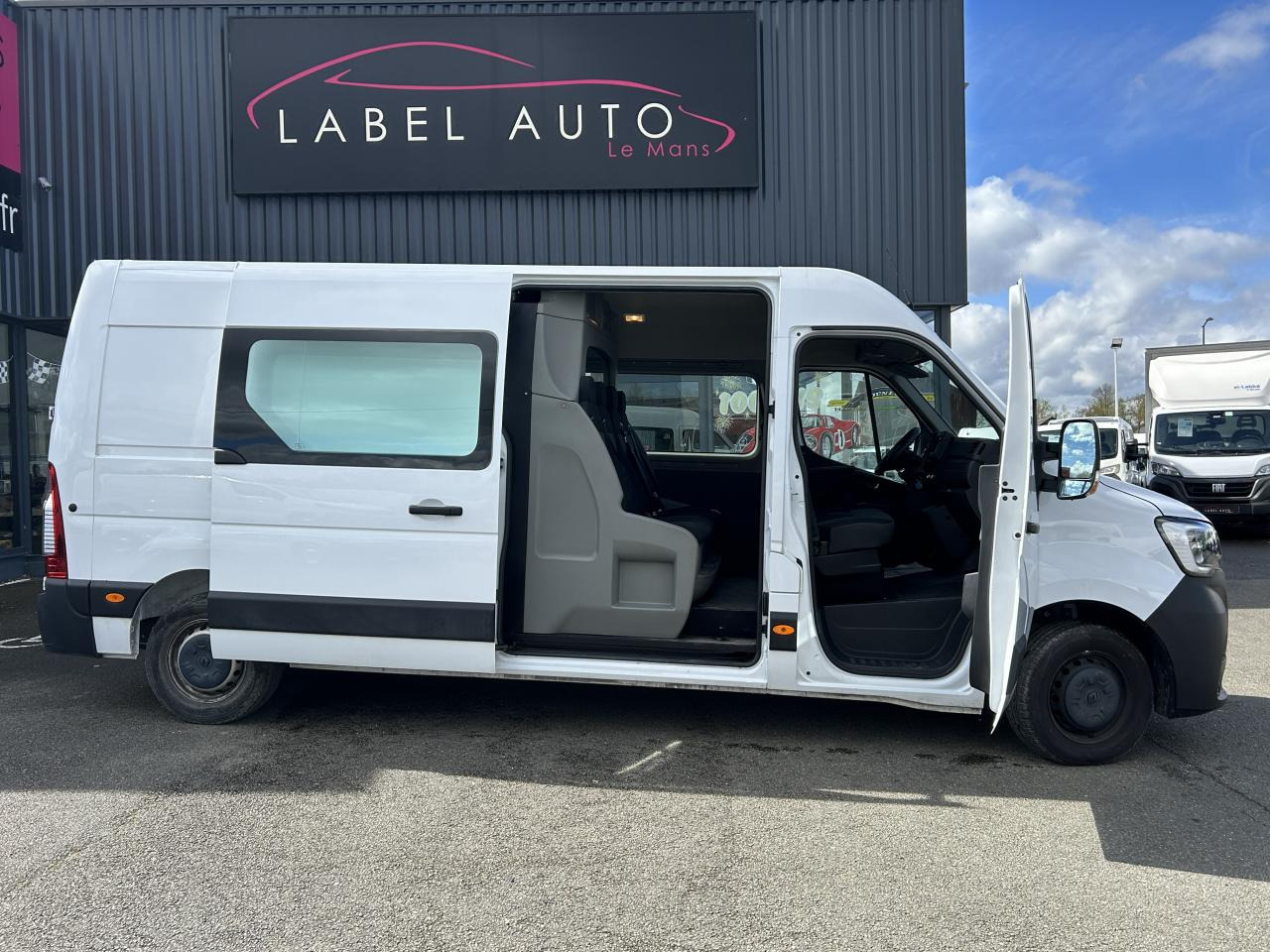 RENAULT Master Confort F3500 L3H2 2.3 dCi - 135 III CABINE APPROFONDIE Cabine approfondie L3H2 Traction PHA - فان: صورة 3 RENAULT Master Confort F3500 L3H2 2.3 dCi - 135 III CABINE APPROFONDIE Cabine approfondie L3H2 Traction PHA - فان: صورة 3