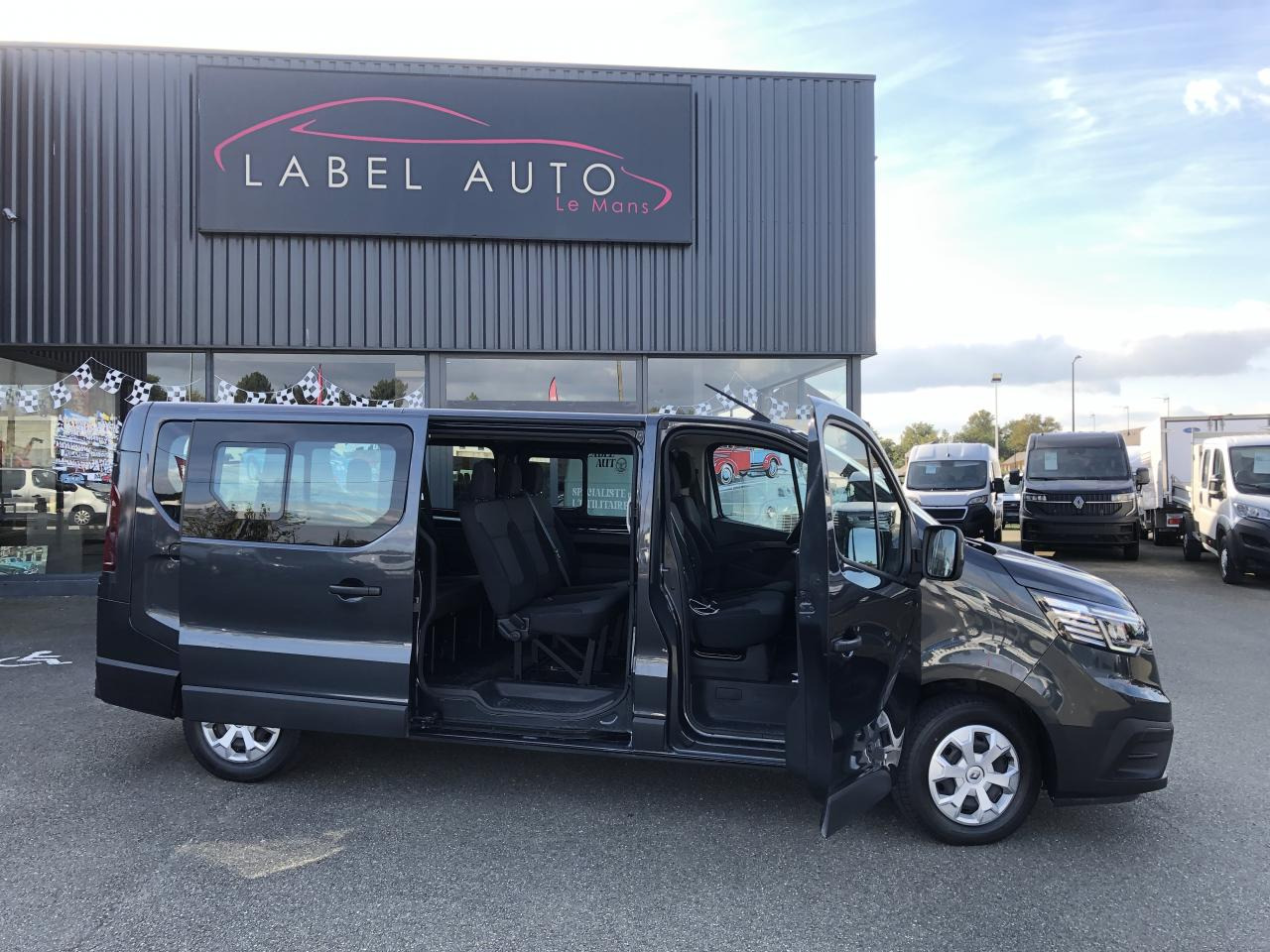 RENAULT Trafic L2 2.0 Energy dCi - 150 - S&S III COMBI Combi Zen L2H1 PHASE 3 - ميكروباص: صورة 1 RENAULT Trafic L2 2.0 Energy dCi - 150 - S&S III COMBI Combi Zen L2H1 PHASE 3 - ميكروباص: صورة 1