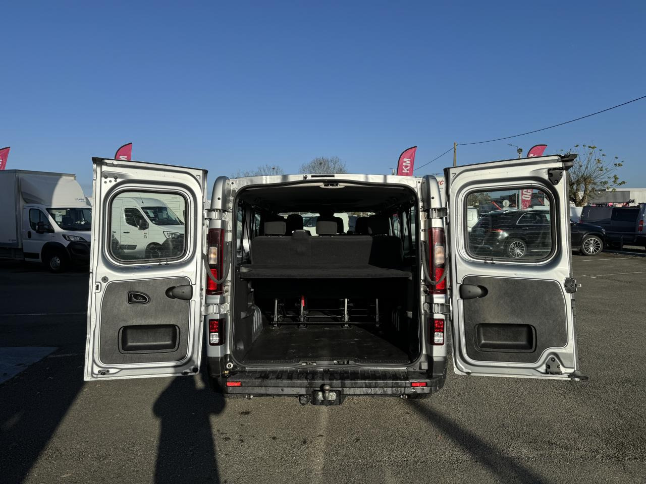 RENAULT Trafic L2 2.0 Energy dCi - 150 - S&S III COMBI Combi Zen L2H1 PHASE 3 - الشاحنات الصغيرة كابينة مزدوجة: صورة 4 RENAULT Trafic L2 2.0 Energy dCi - 150 - S&S III COMBI Combi Zen L2H1 PHASE 3 - الشاحنات الصغيرة كابينة مزدوجة: صورة 4