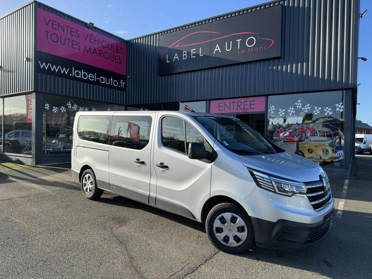 RENAULT Trafic L2 2.0 Energy dCi - 150 - S&S III COMBI Combi Zen L2H1 PHASE 3 - الشاحنات الصغيرة كابينة مزدوجة: صورة 1 RENAULT Trafic L2 2.0 Energy dCi - 150 - S&S III COMBI Combi Zen L2H1 PHASE 3 - الشاحنات الصغيرة كابينة مزدوجة: صورة 1