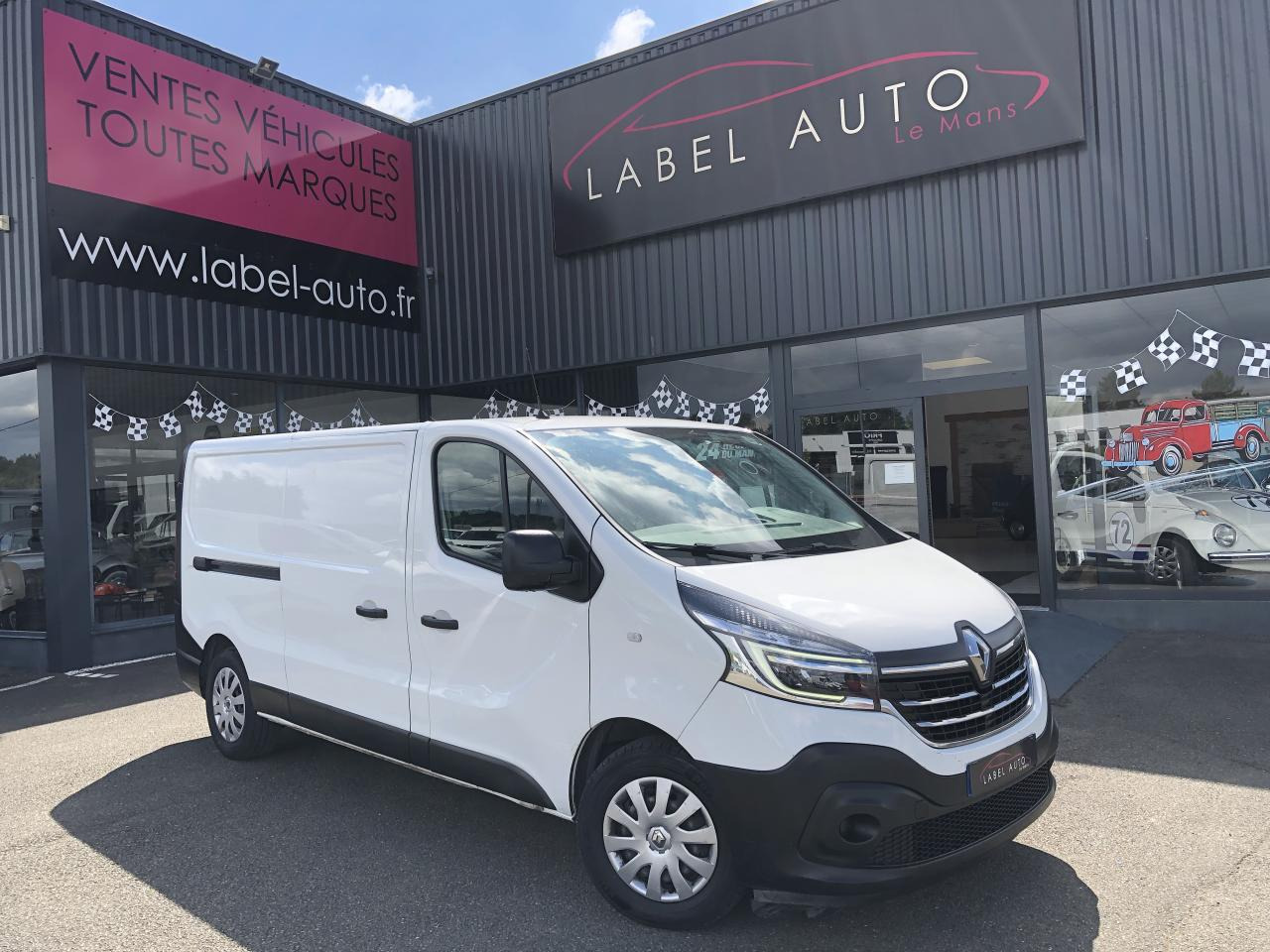 RENAULT Trafic L2H1 1200 Kg 2.0 Energy dCi - 145 - BV EDC III FOURGON Fourgon Confort L2H1 PHASE 2 - فان: صورة 1 RENAULT Trafic L2H1 1200 Kg 2.0 Energy dCi - 145 - BV EDC III FOURGON Fourgon Confort L2H1 PHASE 2 - فان: صورة 1