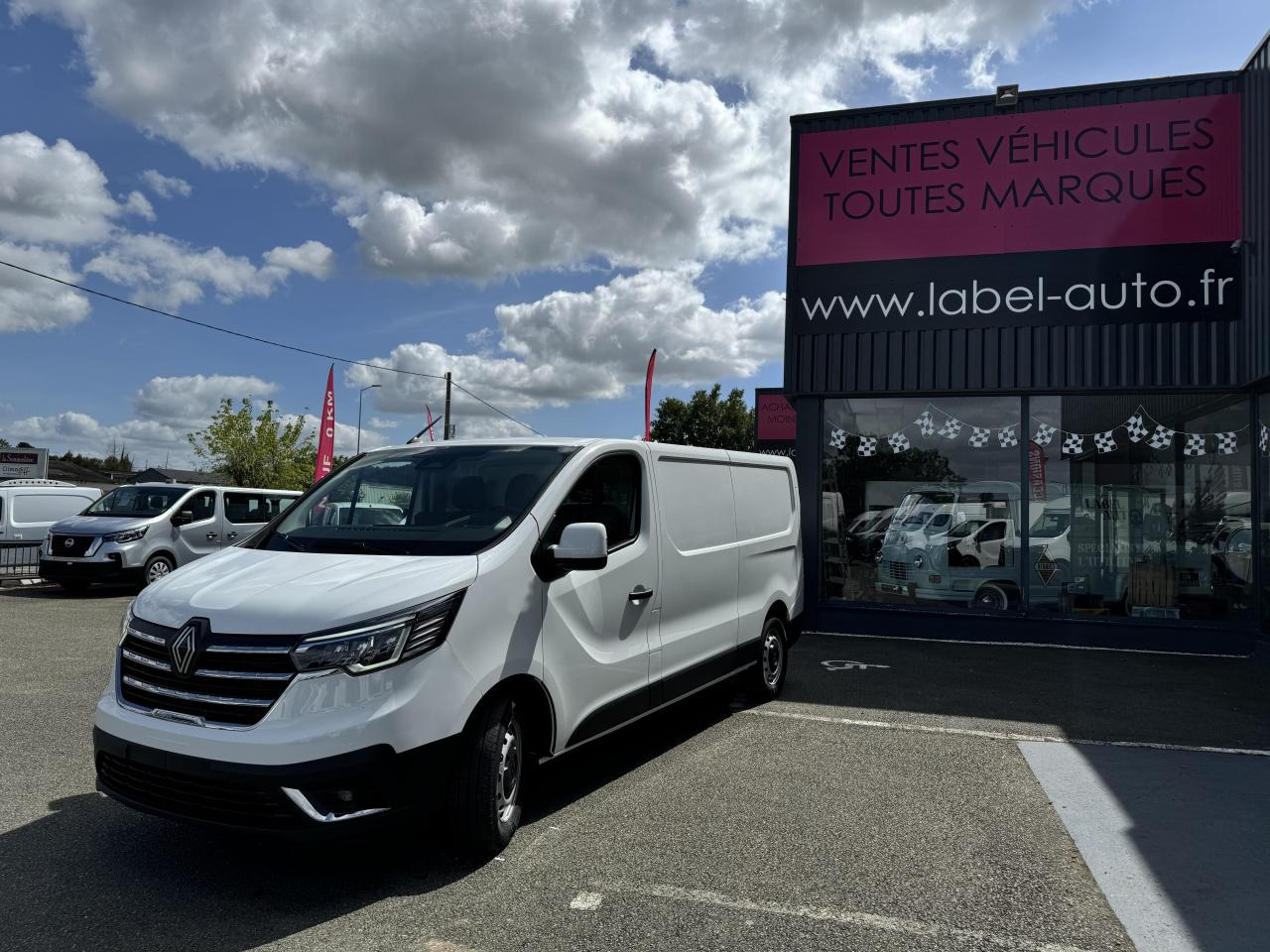 RENAULT Trafic L2H1 3000 Kg 2.0 Blue dCi - 130 2024 III FOURGON Fourgon Advance L2H1 PHASE 3 - فان: صورة 5 RENAULT Trafic L2H1 3000 Kg 2.0 Blue dCi - 130 2024 III FOURGON Fourgon Advance L2H1 PHASE 3 - فان: صورة 5