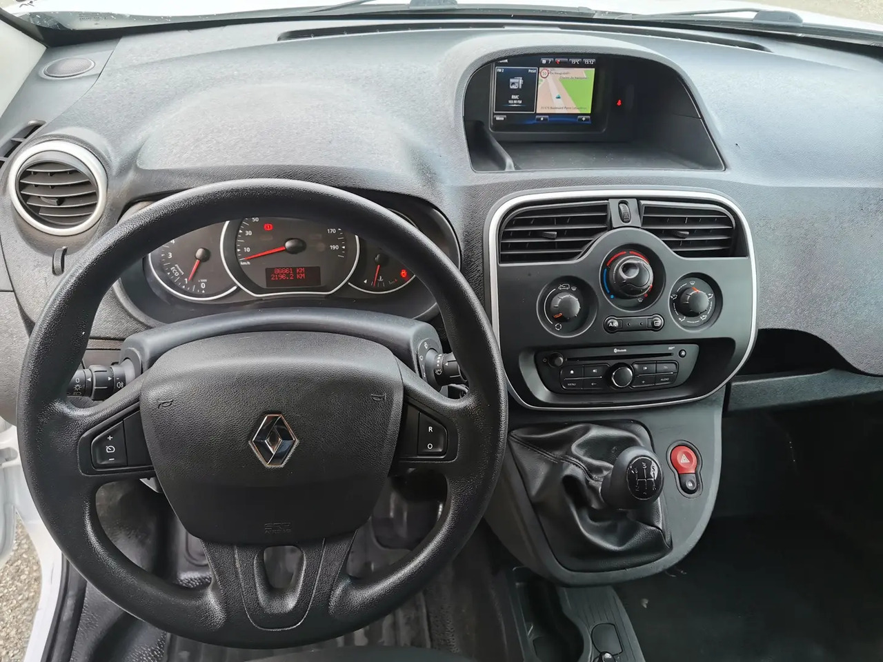 Renault Kangoo 1.5 BLUE DCI 80CH GRAND CONFORT 5CV - فان: صورة 3 Renault Kangoo 1.5 BLUE DCI 80CH GRAND CONFORT 5CV - فان: صورة 3