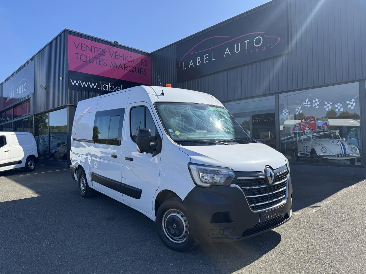 Renault Master 7 PLACES Confort F3300 L2H2 2.3 dCi - 135 III CABINE APPROFONDIE Cabine approfondie L2H2 Tra - الشاحنات الصغيرة كابينة مزدوجة: صورة 2 Renault Master 7 PLACES Confort F3300 L2H2 2.3 dCi - 135 III CABINE APPROFONDIE Cabine approfondie L2H2 Tra - الشاحنات الصغيرة كابينة مزدوجة: صورة 2