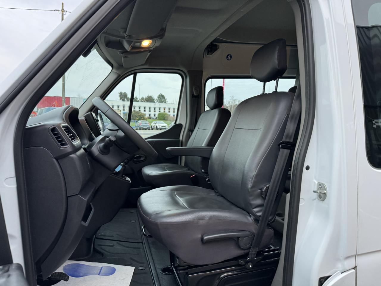 Renault Master Confort R3500RJ L3H2 2.3 Energy dCi - 165 III CABINE APPROFONDIE Cabine approfondie L3H2 Pro - الشاحنات الصغيرة كابينة مزدوجة: صورة 5 Renault Master Confort R3500RJ L3H2 2.3 Energy dCi - 165 III CABINE APPROFONDIE Cabine approfondie L3H2 Pro - الشاحنات الصغيرة كابينة مزدوجة: صورة 5