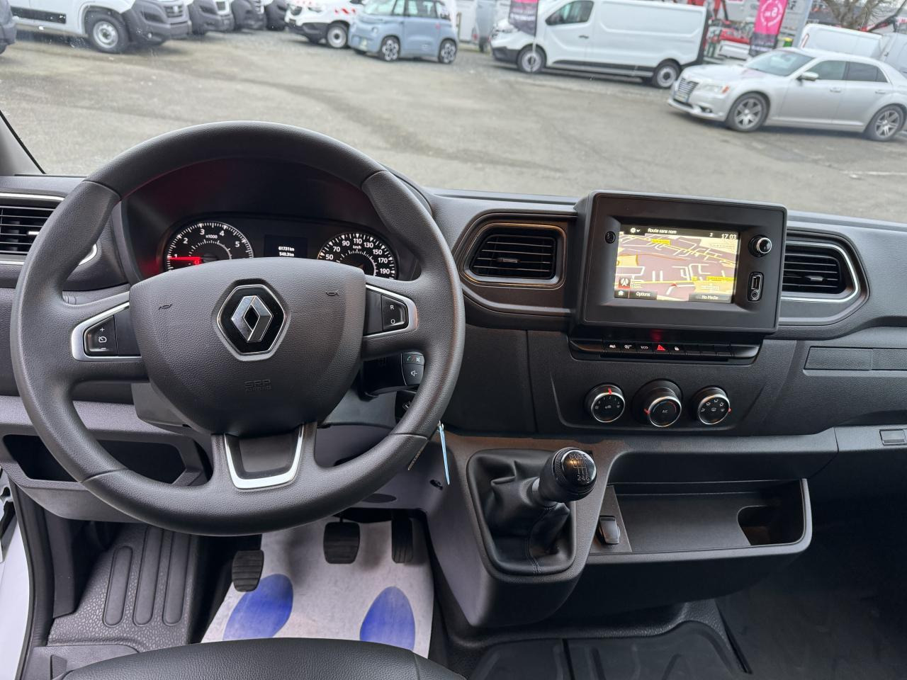 Renault Master Confort R3500RJ L3H2 2.3 Energy dCi - 165 III CABINE APPROFONDIE Cabine approfondie L3H2 Pro - الشاحنات الصغيرة كابينة مزدوجة: صورة 4 Renault Master Confort R3500RJ L3H2 2.3 Energy dCi - 165 III CABINE APPROFONDIE Cabine approfondie L3H2 Pro - الشاحنات الصغيرة كابينة مزدوجة: صورة 4