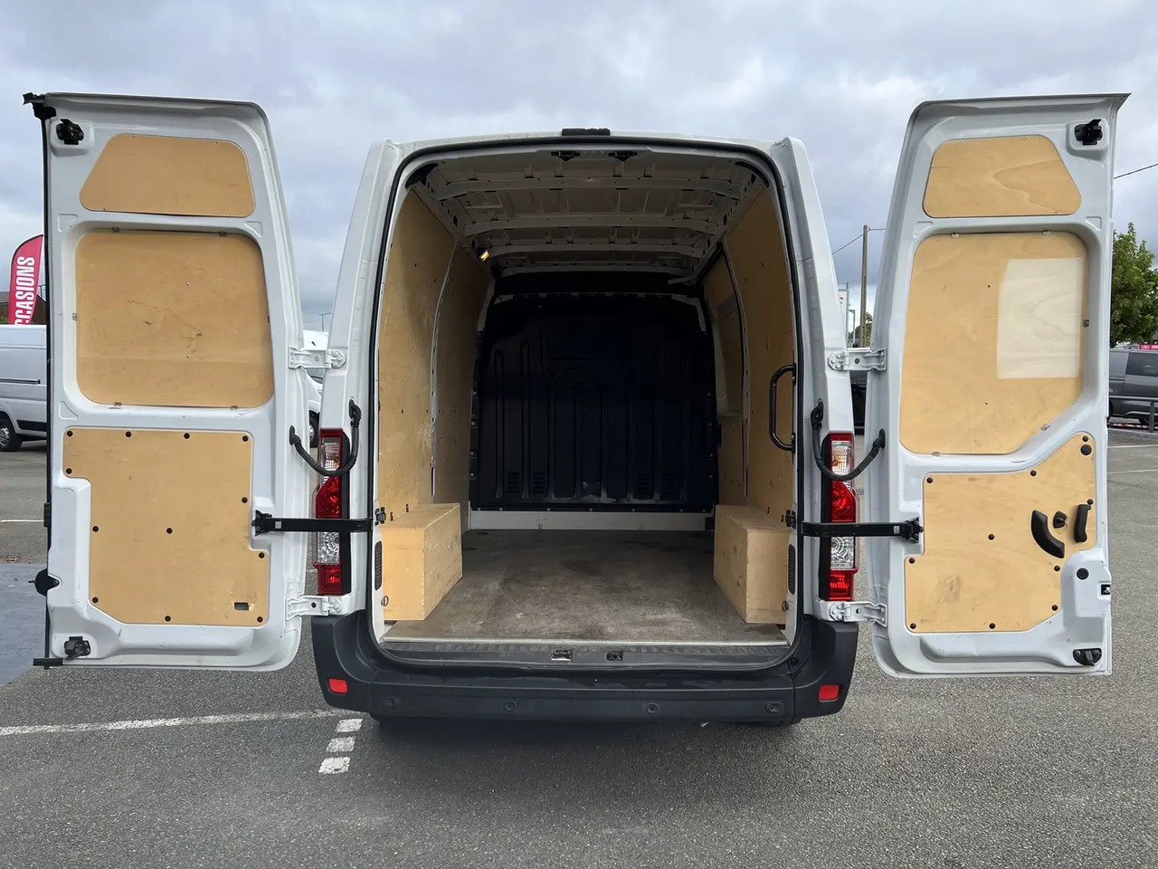 Renault Master F3300 L2H2 2.3 BLUE DCI 135CH GRAND CONFORT EURO6 - فان: صورة 3 Renault Master F3300 L2H2 2.3 BLUE DCI 135CH GRAND CONFORT EURO6 - فان: صورة 3