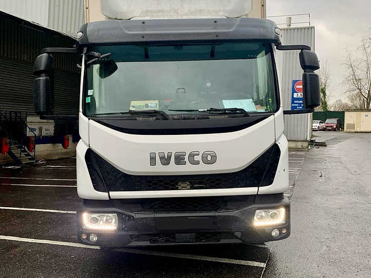 Iveco Eurocargo 120el22 - شاحنة مقفلة: صورة 2 Iveco Eurocargo 120el22 - شاحنة مقفلة: صورة 2