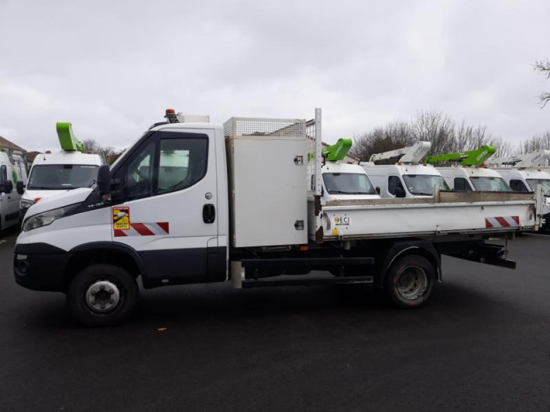 Iveco Daily 70C18 tribenne + coffre - شاحنة قلاب: صورة 1 Iveco Daily 70C18 tribenne + coffre - شاحنة قلاب: صورة 1