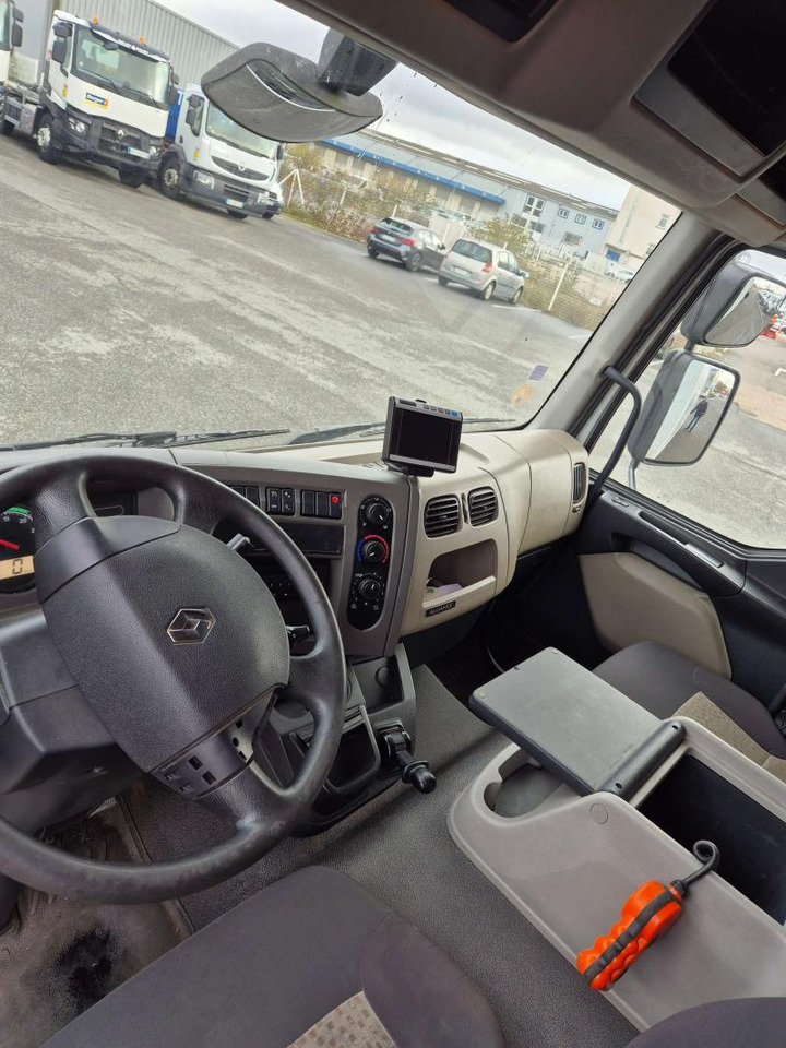 Renault Midlum 220.12 Extra Light fourgon caisse Polyfond avec hayon - شاحنة مقفلة: صورة 4 Renault Midlum 220.12 Extra Light fourgon caisse Polyfond avec hayon - شاحنة مقفلة: صورة 4