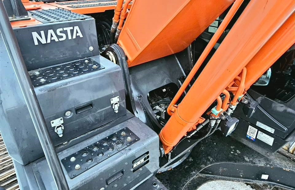 حفار زحاف Hitachi ZX 210 LC-6: صورة 25 حفار زحاف Hitachi ZX 210 LC-6: صورة 25