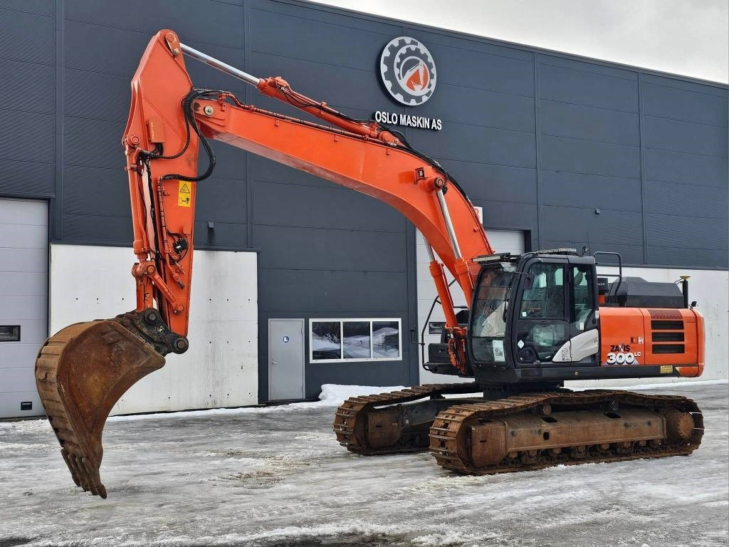 Hitachi ZX 300 LC-6 - حفار زحاف: صورة 1 Hitachi ZX 300 LC-6 - حفار زحاف: صورة 1