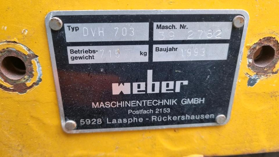 DVH 701 Weber Walze Glattmantel Walze Rüttelwalze Dublex Vibrationswalze Rüttelplatte Strassenwalze Plattenverdichter DVH 603 - مدحلة صغيرة: صورة 5 DVH 701 Weber Walze Glattmantel Walze Rüttelwalze Dublex Vibrationswalze Rüttelplatte Strassenwalze Plattenverdichter DVH 603 - مدحلة صغيرة: صورة 5