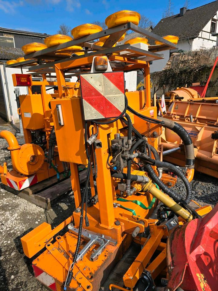 Dücker DUA 800 Mähausleger für Traktor Fendt Böschungsmäher Böschungsmulcher Seitenmulcher Banketmäher Mulag Dücker DUA 800 Mähausleger für Traktor Fendt Böschungsmäher Böschungsmulcher Seitenmulcher Banketmäher Mulag: صورة 18