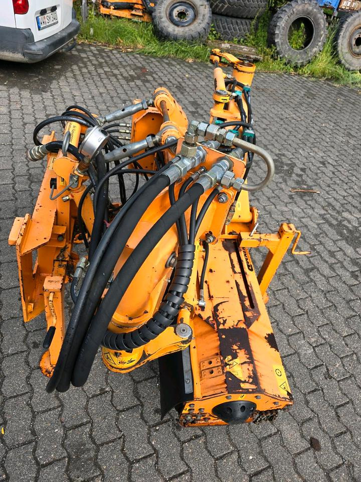 Dücker MGK 13 Randstreifenmäher Randstreifenmähgerät Böschungsmulcher Böschungsmäher Seitenmulcher Mähausleger für Ladog Multicar Hansa Unimog u300 300 400 500 327 323 530 405 - جزازة حافة: صورة 2 Dücker MGK 13 Randstreifenmäher Randstreifenmähgerät Böschungsmulcher Böschungsmäher Seitenmulcher Mähausleger für Ladog Multicar Hansa Unimog u300 300 400 500 327 323 530 405 - جزازة حافة: صورة 2