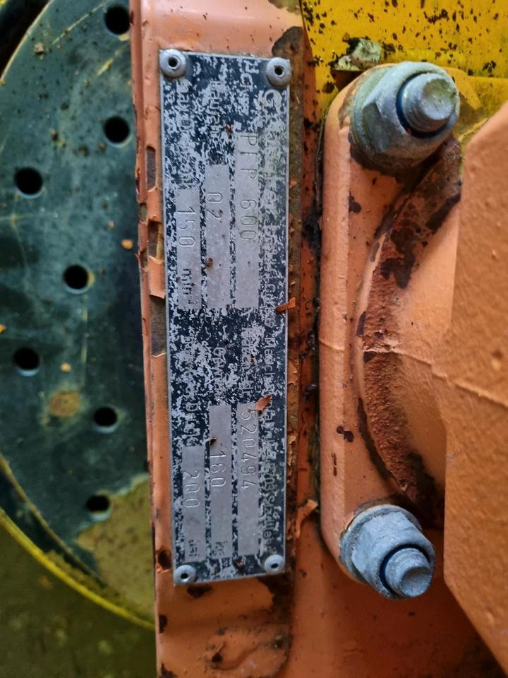 Dücker PFP 600 Wildkrautbürste Wildkrautbesen Mähausleger Böschungsmulcher Böschungsmäher UNA DUA 700 800 600 500 für Unimog Mulag Gilbers - مكنسة: صورة 5 Dücker PFP 600 Wildkrautbürste Wildkrautbesen Mähausleger Böschungsmulcher Böschungsmäher UNA DUA 700 800 600 500 für Unimog Mulag Gilbers - مكنسة: صورة 5