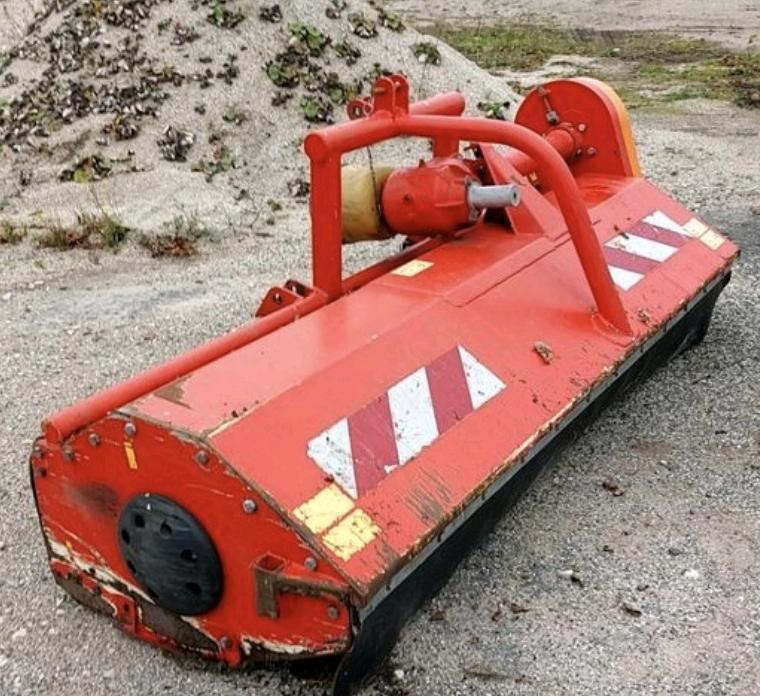 Dücker PMK21 2017 Frontmulchgerät Mulcher Mulchgerät Traktor - التقطيع جزازة: صورة 3 Dücker PMK21 2017 Frontmulchgerät Mulcher Mulchgerät Traktor - التقطيع جزازة: صورة 3