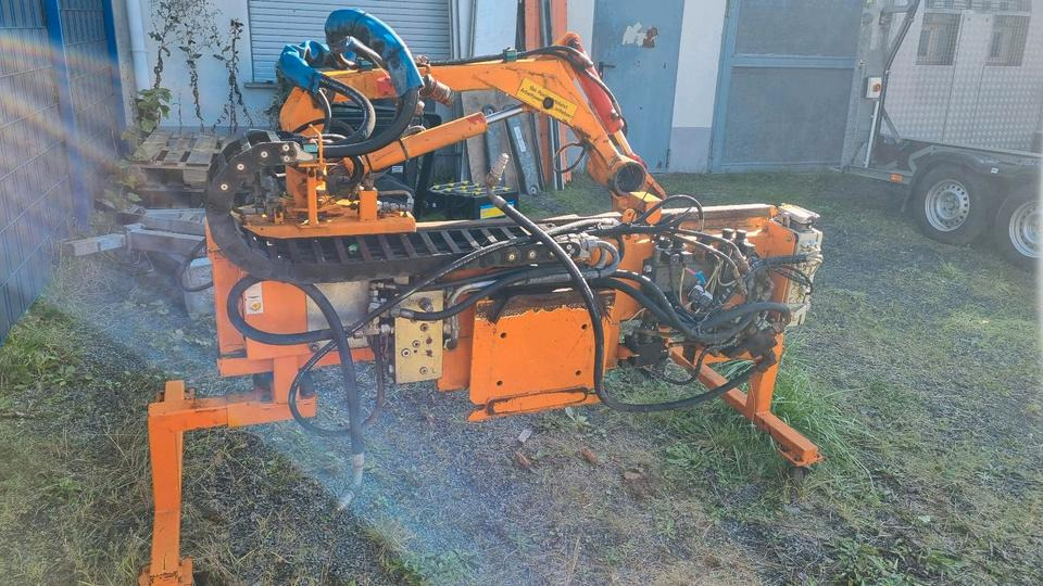 Dücker UNA Mähausleger 100 Böschungsmulcher Böschungsmäher Seitenmulcher Multicar Ladog Bucher Unimog - جزازة رافعة: صورة 2 Dücker UNA Mähausleger 100 Böschungsmulcher Böschungsmäher Seitenmulcher Multicar Ladog Bucher Unimog - جزازة رافعة: صورة 2