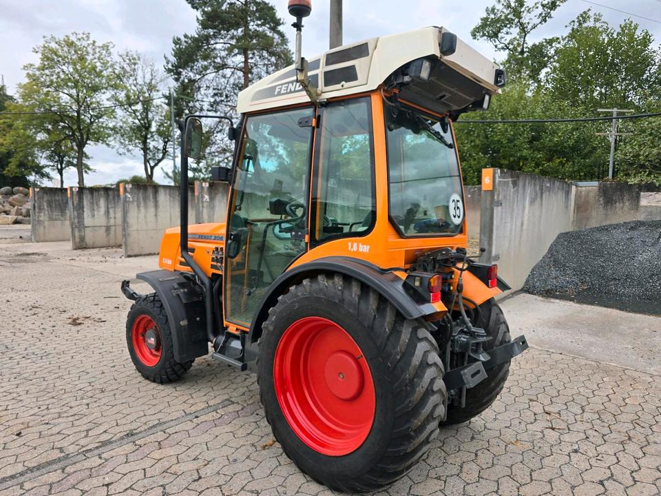 Fendt 206V Schmalspurtraktor Traktor Schlepper Weinbergtraktor 206 208 210 Farmer Favorit Obstbau Weinbau - جرار: صورة 4 Fendt 206V Schmalspurtraktor Traktor Schlepper Weinbergtraktor 206 208 210 Farmer Favorit Obstbau Weinbau - جرار: صورة 4