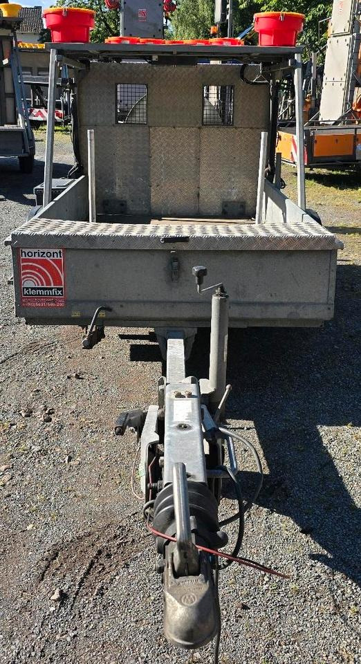 Horizont LED Absperrtafel VZ616 FAT Verkehrsleittafel Verkehrssicherungsanhänger Sperrwand Nissen Trebbiner - عربة مقطورة: صورة 3 Horizont LED Absperrtafel VZ616 FAT Verkehrsleittafel Verkehrssicherungsanhänger Sperrwand Nissen Trebbiner - عربة مقطورة: صورة 3