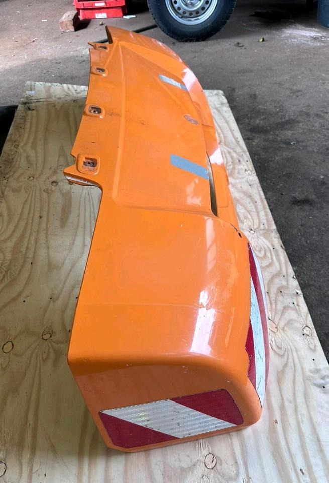 Motorhaube Unimog U 423 427 318 530 430 535 327 Mercedes-Benz 405 - غطاء محرك المركبة - آلية المنفعة/ مركبة خاصة: صورة 3 Motorhaube Unimog U 423 427 318 530 430 535 327 Mercedes-Benz 405 - غطاء محرك المركبة - آلية المنفعة/ مركبة خاصة: صورة 3