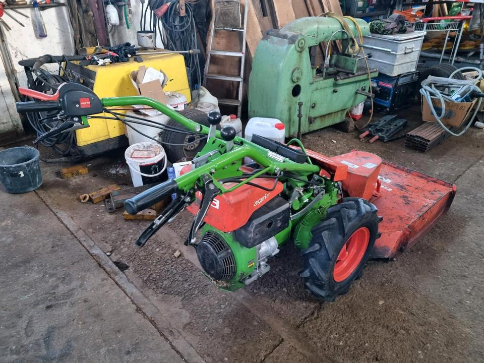 Motormäher Agria 5500 KL Grizzly Böschungsmulcher Hangmäher Reform Aebi Rasenmäher Mähausleger Böschungsmulcher Seitenmulcher Mulchgerät - جزازة أعشاب الحدائق: صورة 1 Motormäher Agria 5500 KL Grizzly Böschungsmulcher Hangmäher Reform Aebi Rasenmäher Mähausleger Böschungsmulcher Seitenmulcher Mulchgerät - جزازة أعشاب الحدائق: صورة 1