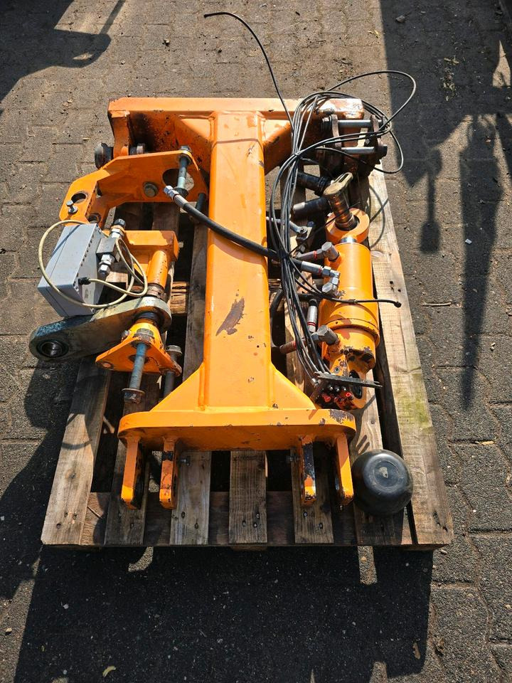 Mulag Torsionsrahmen TR Unimog 405 U300 U 290 300 400 500 Mähausleger Böschungsmäher Böschungsmulcher FME MKM Dücker DUA Achssperre - جزازة رافعة: صورة 3 Mulag Torsionsrahmen TR Unimog 405 U300 U 290 300 400 500 Mähausleger Böschungsmäher Böschungsmulcher FME MKM Dücker DUA Achssperre - جزازة رافعة: صورة 3
