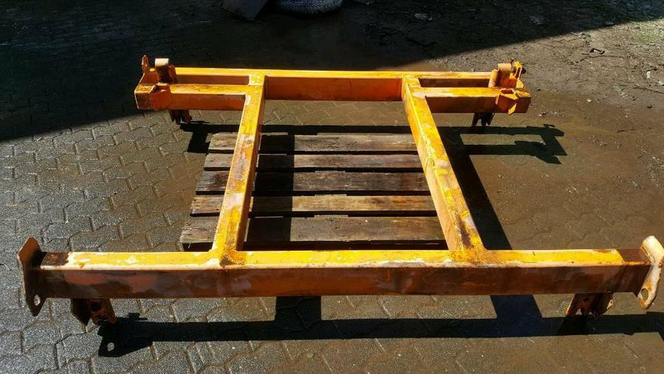 Rahmen für Unimog U 400 300 500 Salzstreuer winterdienst Schmidt - إطار/ شاسيه - آلية المنفعة/ مركبة خاصة: صورة 1 Rahmen für Unimog U 400 300 500 Salzstreuer winterdienst Schmidt - إطار/ شاسيه - آلية المنفعة/ مركبة خاصة: صورة 1