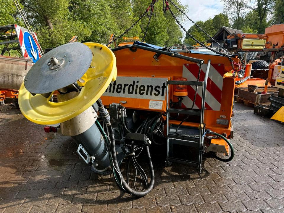 Salzstreuer Küpper-Weisser 2,7m3 IMS IMSSL F25027 HFS für Unimog UGN UGE 424 427 405 U300 U 300 400 500 MERCEDES-BENZ 218 219 318 323 423 427 327 430 429 430 435 Salzsilo Streuautomat Winterdienst - مفرشة الرمل/ الملح: صورة 2 Salzstreuer Küpper-Weisser 2,7m3 IMS IMSSL F25027 HFS für Unimog UGN UGE 424 427 405 U300 U 300 400 500 MERCEDES-BENZ 218 219 318 323 423 427 327 430 429 430 435 Salzsilo Streuautomat Winterdienst - مفرشة الرمل/ الملح: صورة 2