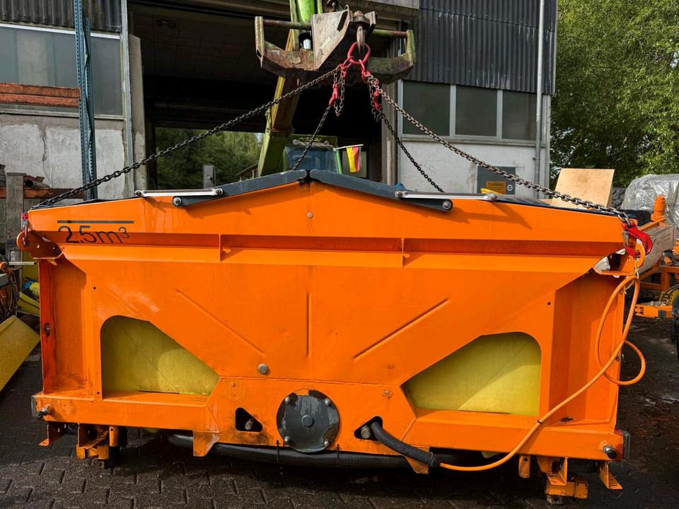 Salzstreuer Küpper-Weisser 2,7m3 IMS IMSSL F25027 HFS für Unimog UGN UGE 424 427 405 U300 U 300 400 500 MERCEDES-BENZ 218 219 318 323 423 427 327 430 429 430 435 Salzsilo Streuautomat Winterdienst - مفرشة الرمل/ الملح: صورة 5 Salzstreuer Küpper-Weisser 2,7m3 IMS IMSSL F25027 HFS für Unimog UGN UGE 424 427 405 U300 U 300 400 500 MERCEDES-BENZ 218 219 318 323 423 427 327 430 429 430 435 Salzsilo Streuautomat Winterdienst - مفرشة الرمل/ الملح: صورة 5