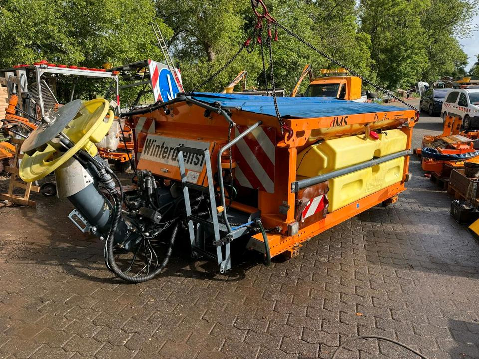 Salzstreuer Küpper-Weisser 2,7m3 IMS IMSSL F25027 HFS für Unimog UGN UGE 424 427 405 U300 U 300 400 500 MERCEDES-BENZ 218 219 318 323 423 427 327 430 429 430 435 Salzsilo Streuautomat Winterdienst - مفرشة الرمل/ الملح: صورة 1 Salzstreuer Küpper-Weisser 2,7m3 IMS IMSSL F25027 HFS für Unimog UGN UGE 424 427 405 U300 U 300 400 500 MERCEDES-BENZ 218 219 318 323 423 427 327 430 429 430 435 Salzsilo Streuautomat Winterdienst - مفرشة الرمل/ الملح: صورة 1