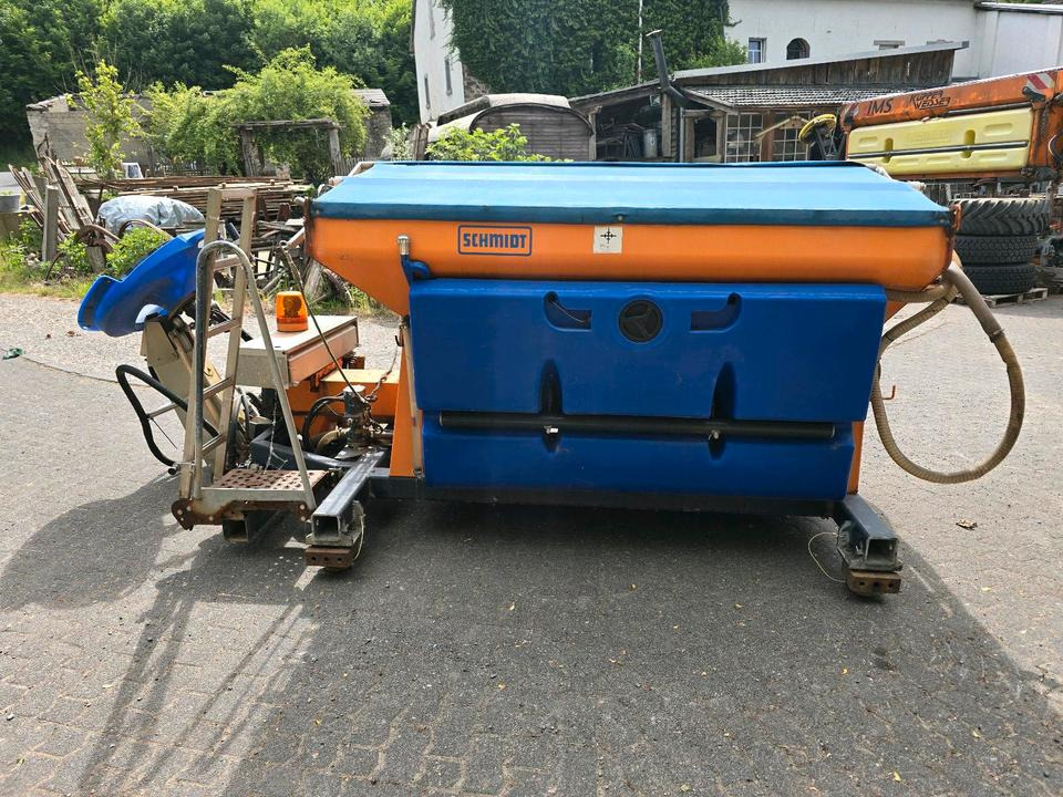Salzstreuer Stratos S25-21 für Unimog UGN UGE 424 427 405 U300 U 300 400 500 MERCEDES-BENZ 218 219 318 323 423 427 327 430 429 430 435 Salzsilo Streuautomat Winterdienst - مفرشة الرمل/ الملح: صورة 5 Salzstreuer Stratos S25-21 für Unimog UGN UGE 424 427 405 U300 U 300 400 500 MERCEDES-BENZ 218 219 318 323 423 427 327 430 429 430 435 Salzsilo Streuautomat Winterdienst - مفرشة الرمل/ الملح: صورة 5