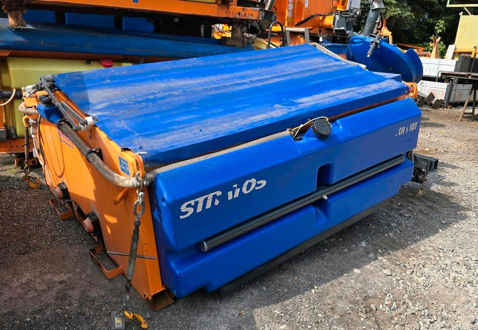 Schmidt Stratos F17L-19 Salzstreuer Streuautomat FS 30 Winterdienst Streusilo für Unimog 405 UGE UGN U 290 300 20 - مفرشة الرمل/ الملح: صورة 3 Schmidt Stratos F17L-19 Salzstreuer Streuautomat FS 30 Winterdienst Streusilo für Unimog 405 UGE UGN U 290 300 20 - مفرشة الرمل/ الملح: صورة 3
