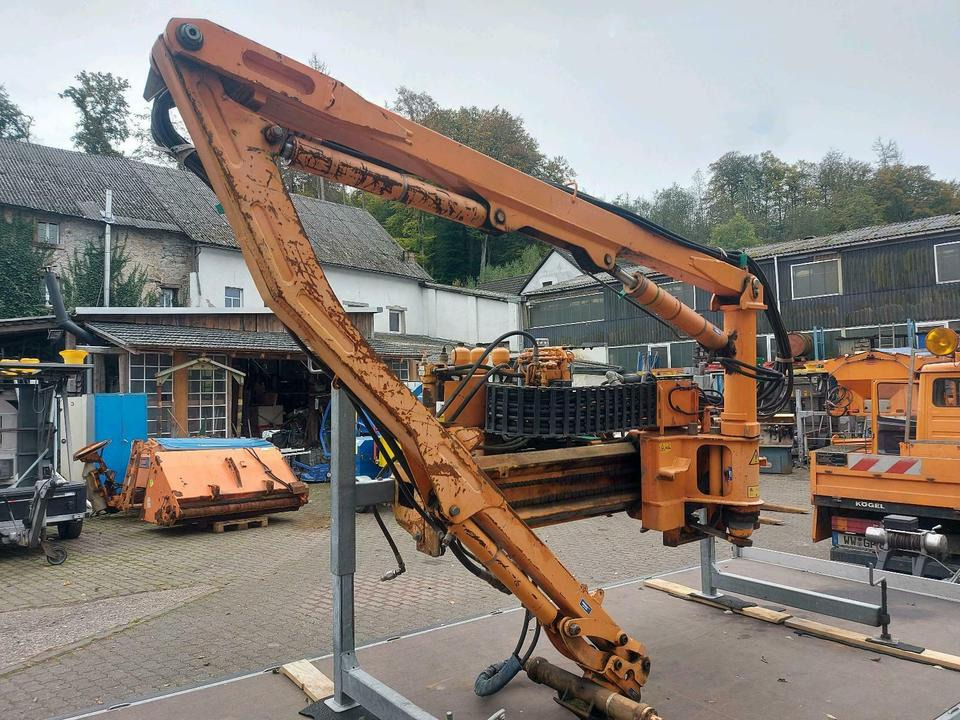 Suche Dücker Mulag Mähausleger Böschungsmulcher Schmidt Unimog - جزازة رافعة: صورة 4 Suche Dücker Mulag Mähausleger Böschungsmulcher Schmidt Unimog - جزازة رافعة: صورة 4