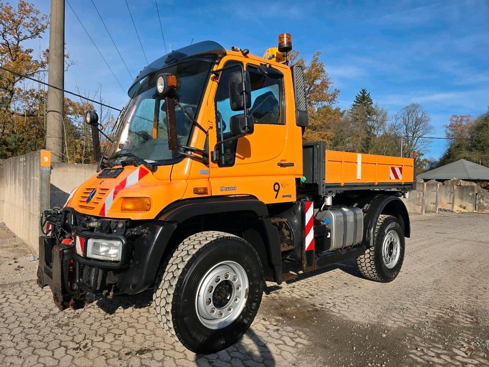Unimog U500 2011 Bluetec 5 405/10 405/12 NKS-Z-UGN-43K Bluetec 5 Mercedes-Benz UGE UGN Hydrostat 6 Zylinder EasyDrive Variopilot Wechsellenkung - جرافة ثلج: صورة 1 Unimog U500 2011 Bluetec 5 405/10 405/12 NKS-Z-UGN-43K Bluetec 5 Mercedes-Benz UGE UGN Hydrostat 6 Zylinder EasyDrive Variopilot Wechsellenkung - جرافة ثلج: صورة 1