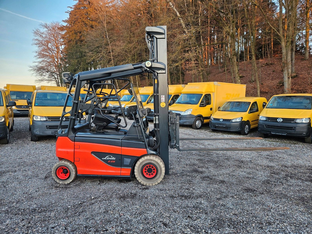 Linde E25 R Roadster , 6.880mm Hubhöhe, StVZO hydr. Zi - رافعة شوكية كهربائية: صورة 5 Linde E25 R Roadster , 6.880mm Hubhöhe, StVZO hydr. Zi - رافعة شوكية كهربائية: صورة 5