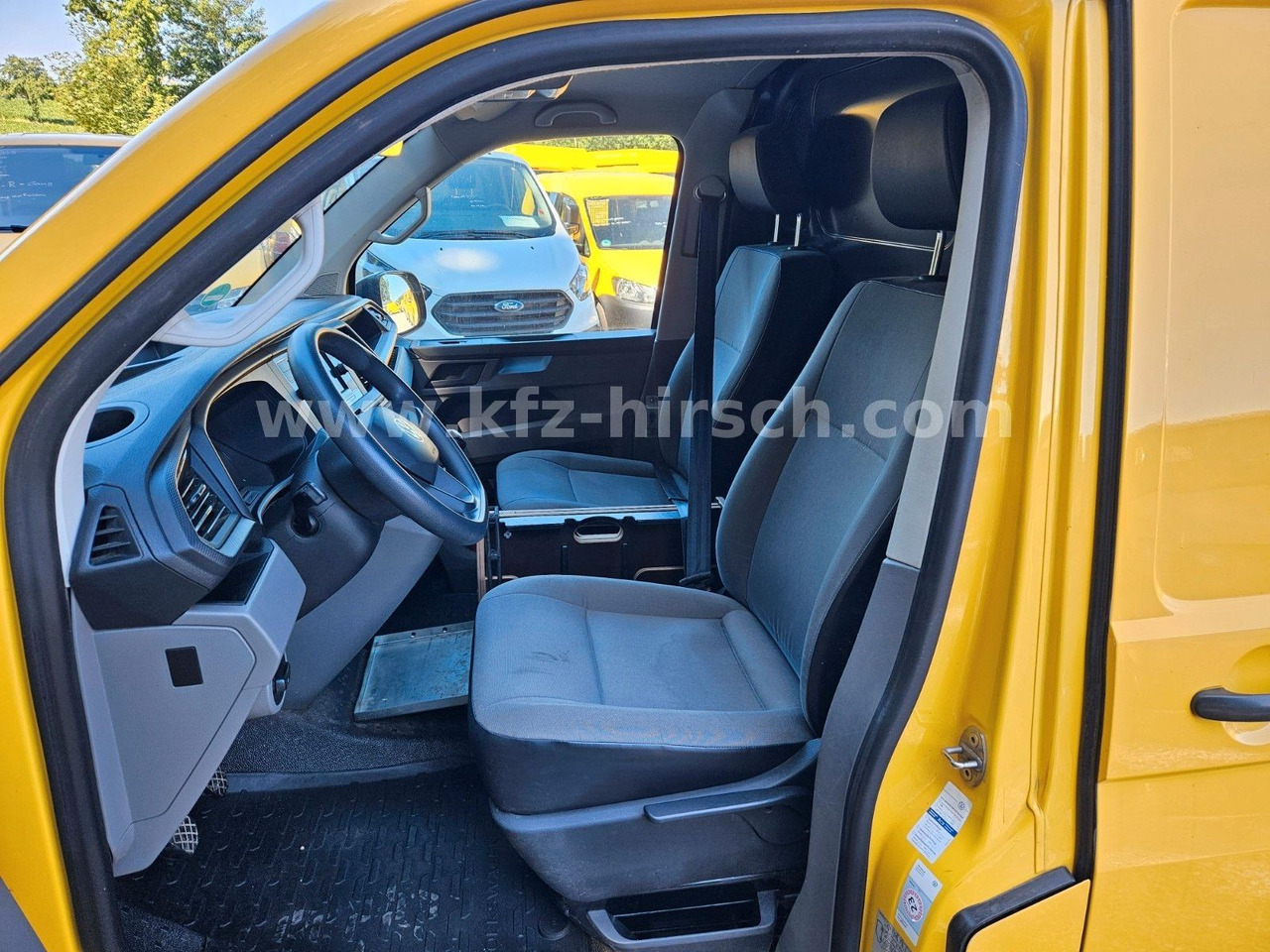 Volkswagen Transporter T6.1 |2xSchiebetüre|Cam|Blu - فان المدمجة: صورة 5 Volkswagen Transporter T6.1 |2xSchiebetüre|Cam|Blu - فان المدمجة: صورة 5
