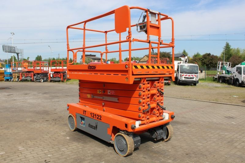 Imer podnośnik nożycowy elektryczny 14 m Imer/Iteco IT12122 - رافعة هيدروليكية مقصية: صورة 3 Imer podnośnik nożycowy elektryczny 14 m Imer/Iteco IT12122 - رافعة هيدروليكية مقصية: صورة 3