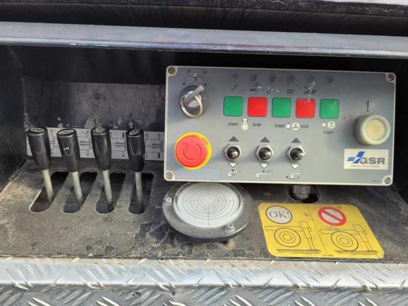 منصة تلسكوبية محمولة على شاحنة Iveco Daily 35S12 podnośnik koszowy 16 m GSR E169TR bucket truck boom lift: صورة 15