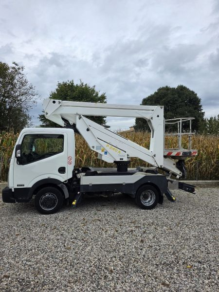 Nissan Cabstar NT400 podnośnik koszowy Palfinger P240 A Smart - منصة تلسكوبية محمولة على شاحنة: صورة 1 Nissan Cabstar NT400 podnośnik koszowy Palfinger P240 A Smart - منصة تلسكوبية محمولة على شاحنة: صورة 1