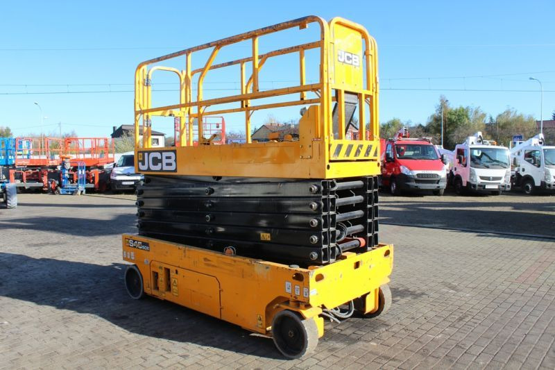 Podnośnik nożycowy elektryczny 16 m JCB S4550E - رافعة هيدروليكية مقصية: صورة 2 Podnośnik nożycowy elektryczny 16 m JCB S4550E - رافعة هيدروليكية مقصية: صورة 2