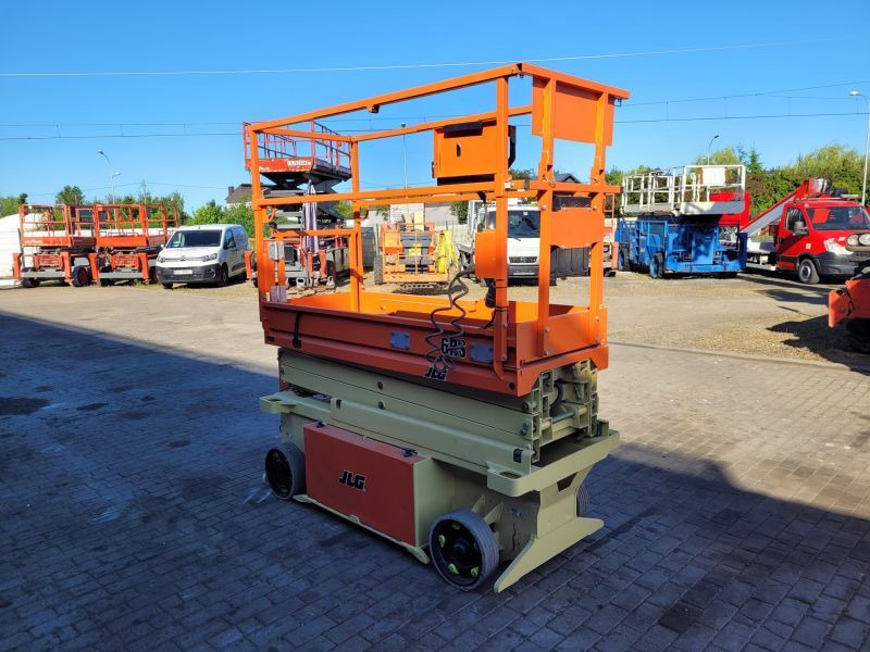 Podnośnik nożycowy elektryczny 8 m JLG 6RS - رافعة هيدروليكية مقصية: صورة 2 Podnośnik nożycowy elektryczny 8 m JLG 6RS - رافعة هيدروليكية مقصية: صورة 2
